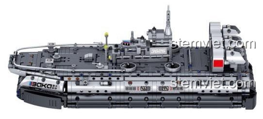 Góc nhìn từ bên hông của Mô hình tàu chiến Zubr 6609 sau khi lắp ráp hoàn chỉnh, khoe các chi tiết Technic phức tạp.