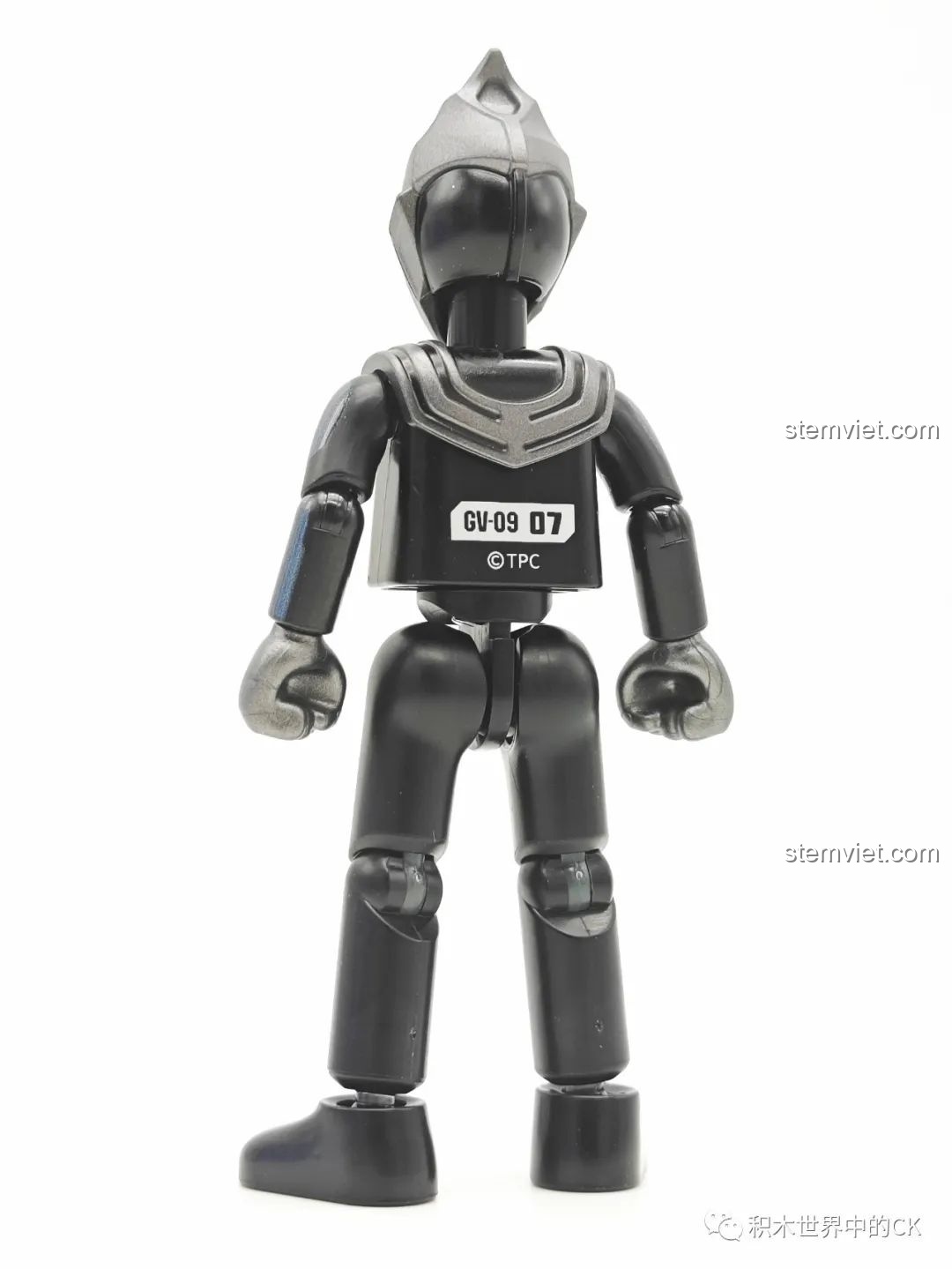 Mặt sau của mô hình Dark Tiga (GV-09 07) trong bộ đồ chơi lắp ráp Ultraman Meijian GV-09, với các chi tiết giáp và số hiệu sản phẩm được in rõ ràng.