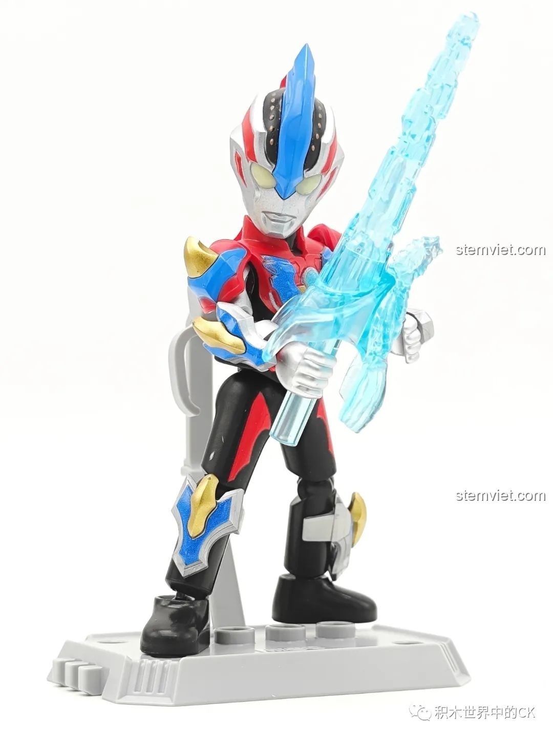 Mặt sau của mô hình Galaxy Ultraman (GV-09 02) trong bộ đồ chơi lắp ráp Ultraman Meijian GV-09, với các chi tiết giáp và số hiệu sản phẩm được in rõ ràng.