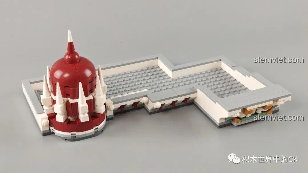 Lắp ráp phần mái nhà của bộ đồ chơi Cửa Hàng Sưu Tầm Cổ Mould King.