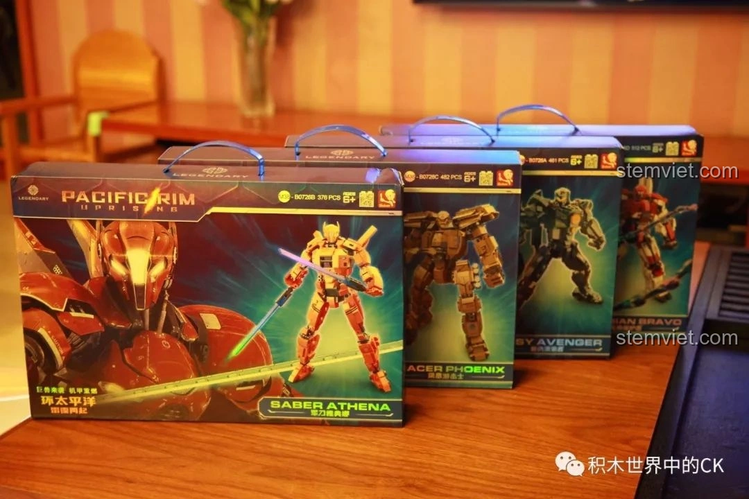 Tổng quan các hộp đồ chơi lắp ráp Sluban Pacific Rim, cho thấy sự đa dạng của dòng sản phẩm. Đánh giá Sluban M38 B0726A Người Máy Gipsy Avenger.
