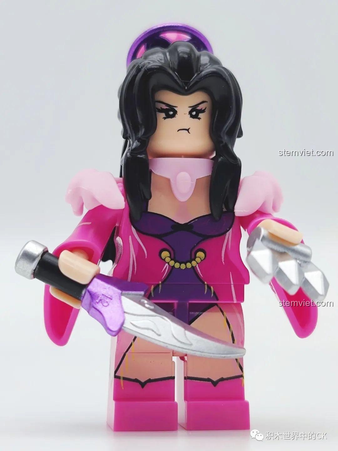 Toàn bộ 6 minifigure anh hùng Thủy Hử Tiểu Hiệp của Decool đã lắp ráp hoàn chỉnh, đứng cạnh nhau.