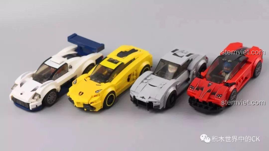 Cả bốn mô hình siêu xe trong series Sembo Block Famous Car 607025-607028 được xếp cạnh nhau.
