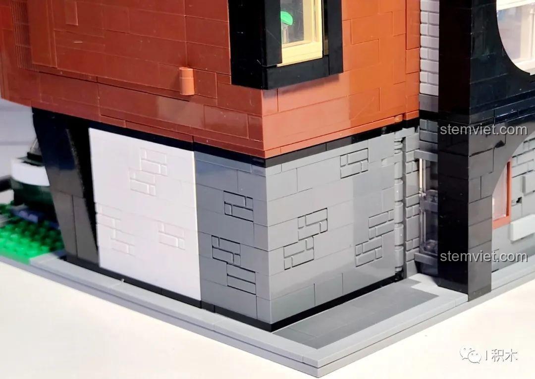 Toàn bộ các module của bộ XMORK 10205 được tách rời, thể hiện thiết kế thông minh và phức tạp.