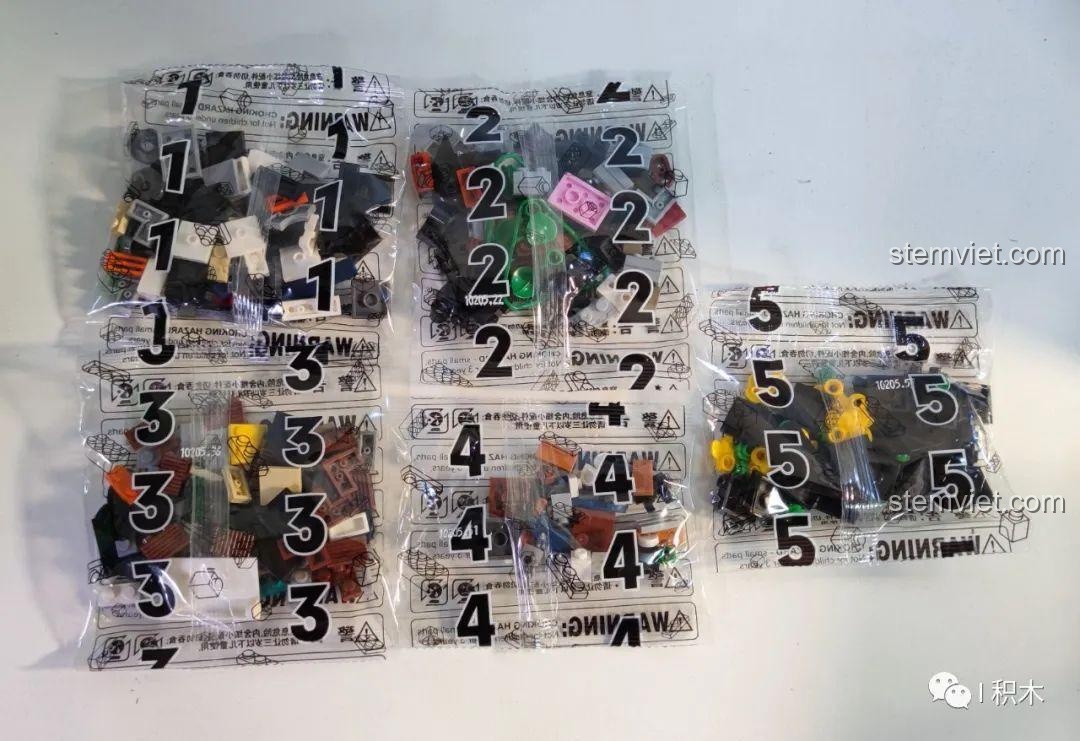 Các túi chi tiết được đánh số từ 1 đến 5 của bộ lắp ghép Biệt thự Hiện đại Phong cách Hàn Quốc 10205.