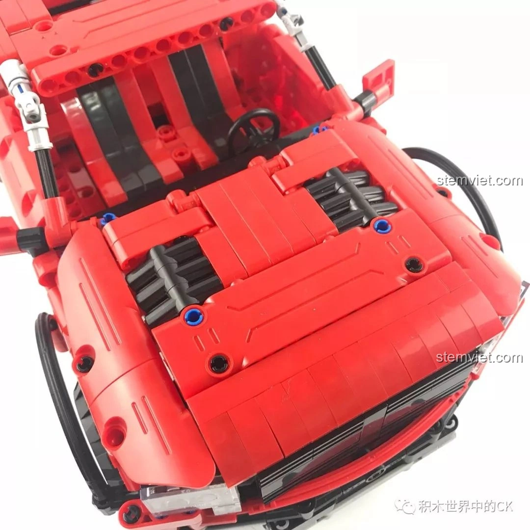 Minh họa hệ thống treo sau của xe bán tải CaDA C51005 đang hoạt động.