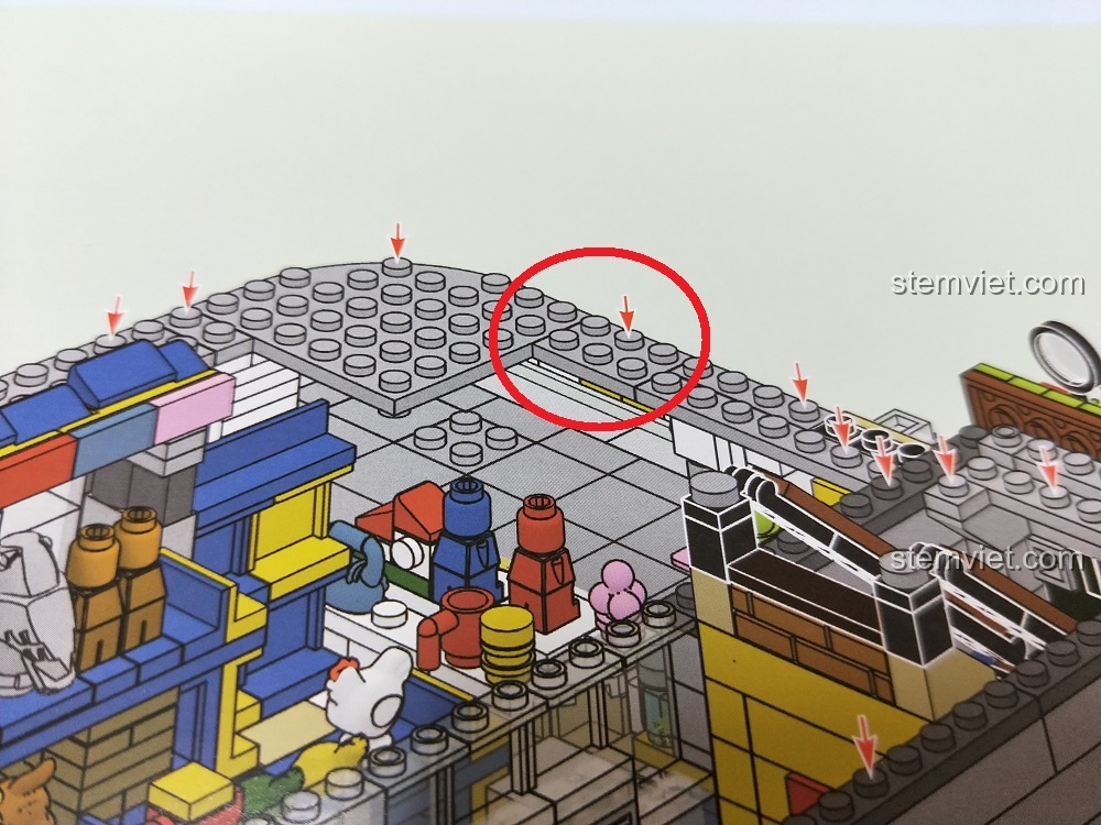 Cảnh báo về một bước lắp ráp có thể gây nhầm lẫn trong sách hướng dẫn của bộ Xingbao 1006.