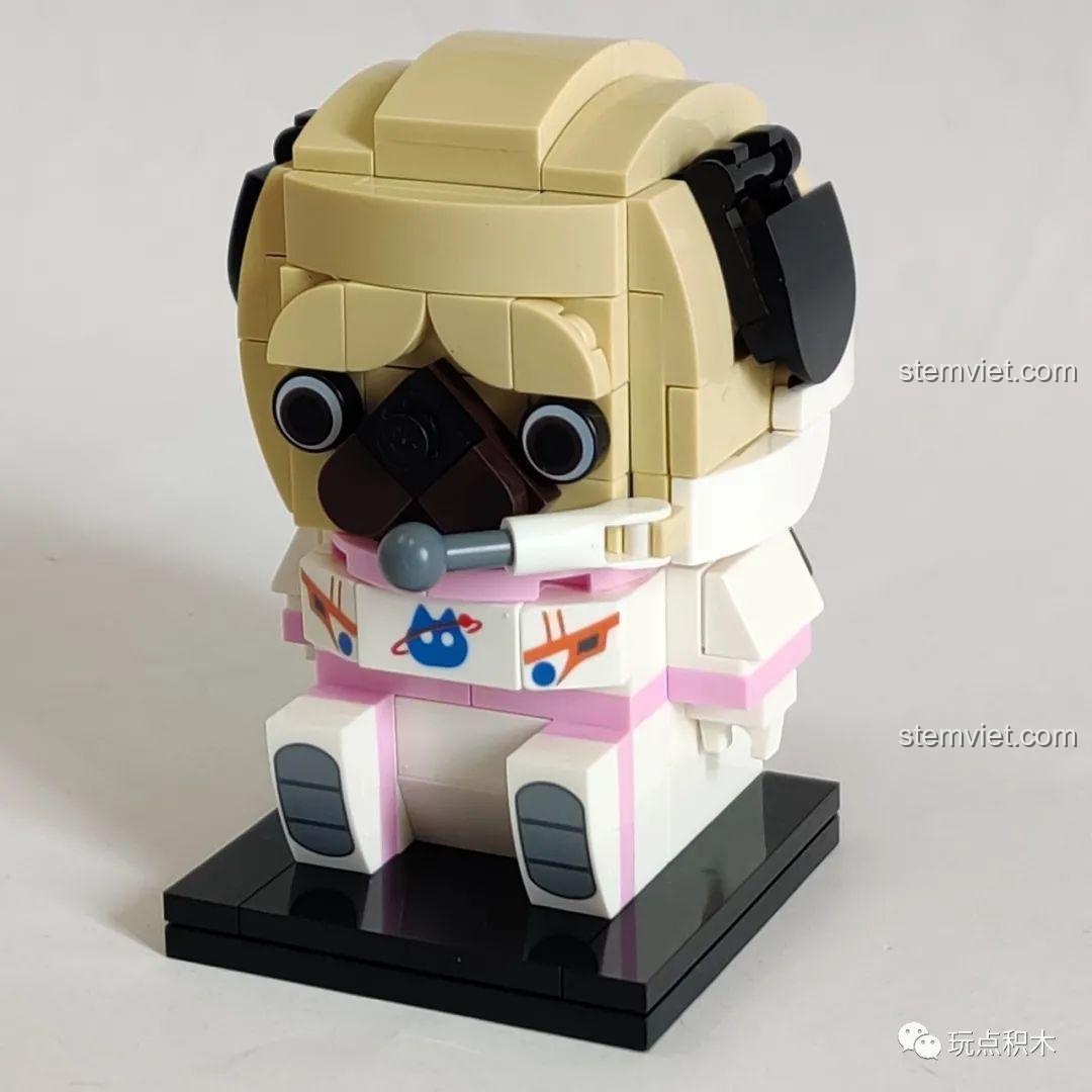 Cặp đôi mô hình lắp ráp GUDI Ngự Hoàng Vạn Tuế 52051 và Ba Trát Hắc 52054 đứng cạnh nhau.