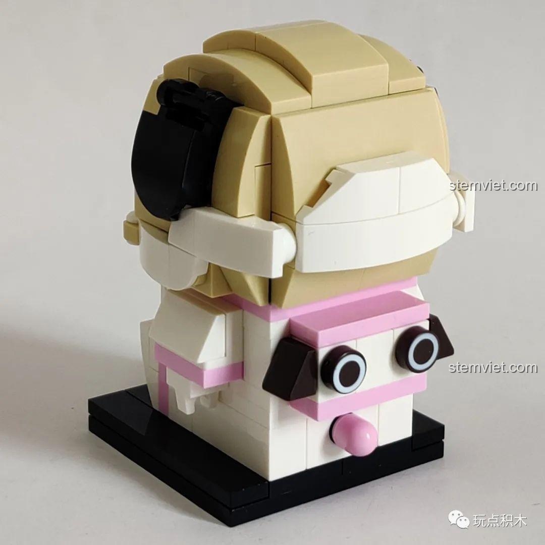 Cặp đôi mô hình lắp ráp GUDI Ngự Hoàng Vạn Tuế 52052 và Ba Trát Hắc 52055 trong trang phục phi hành gia.