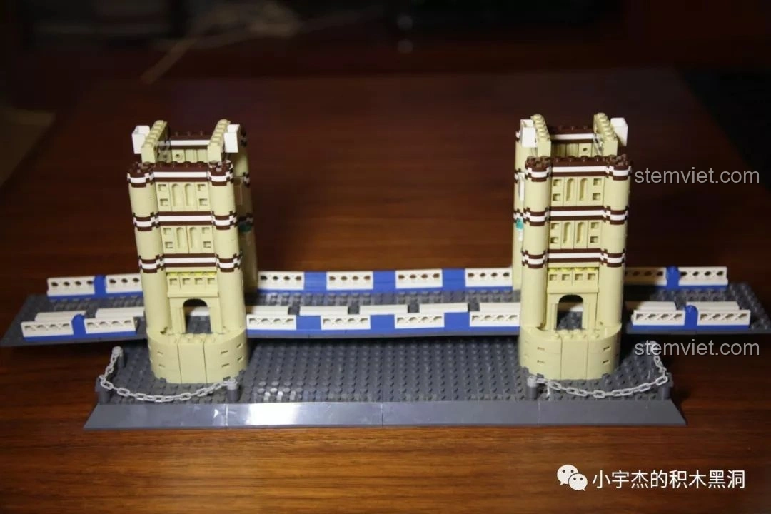 Cấu trúc ngang màu xanh của bộ WANGE 4219 Cầu Tháp Luân Đôn, cần chú ý khi lắp.