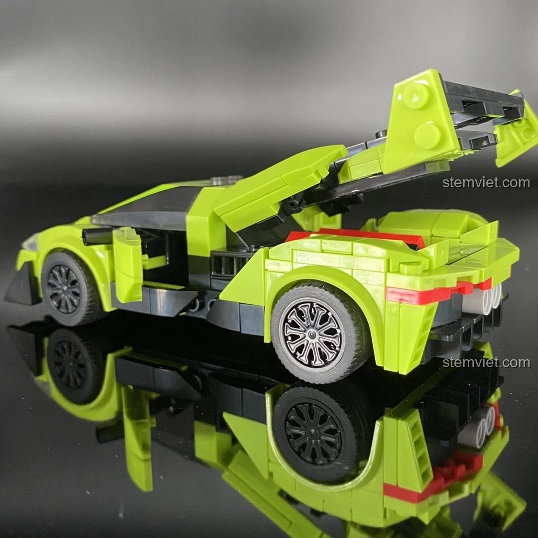 Tính năng cánh gió điều chỉnh của đồ chơi mô hình Chaobao 7023 Lamborghini Veneno.