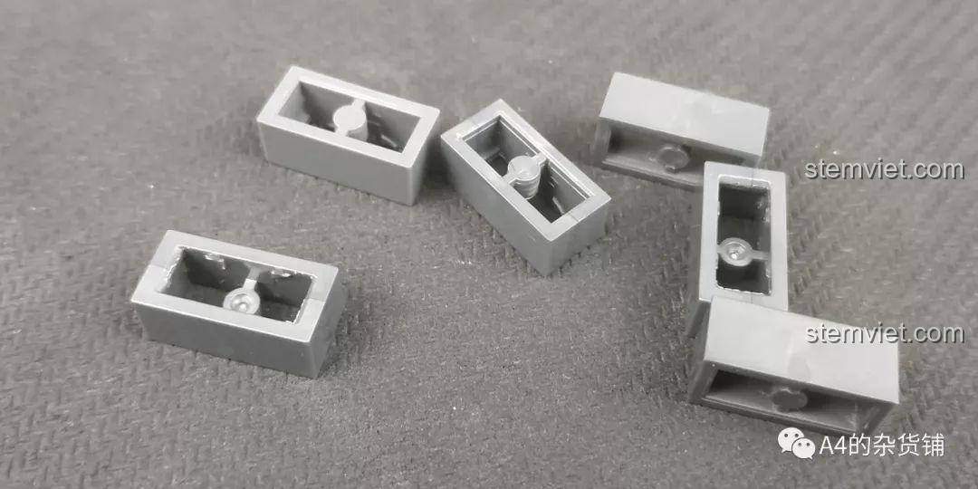 Các chi tiết gạch hộp rỗng trong bộ lắp ráp Xe tăng chiến đấu hạng trung KAZI KY82010.