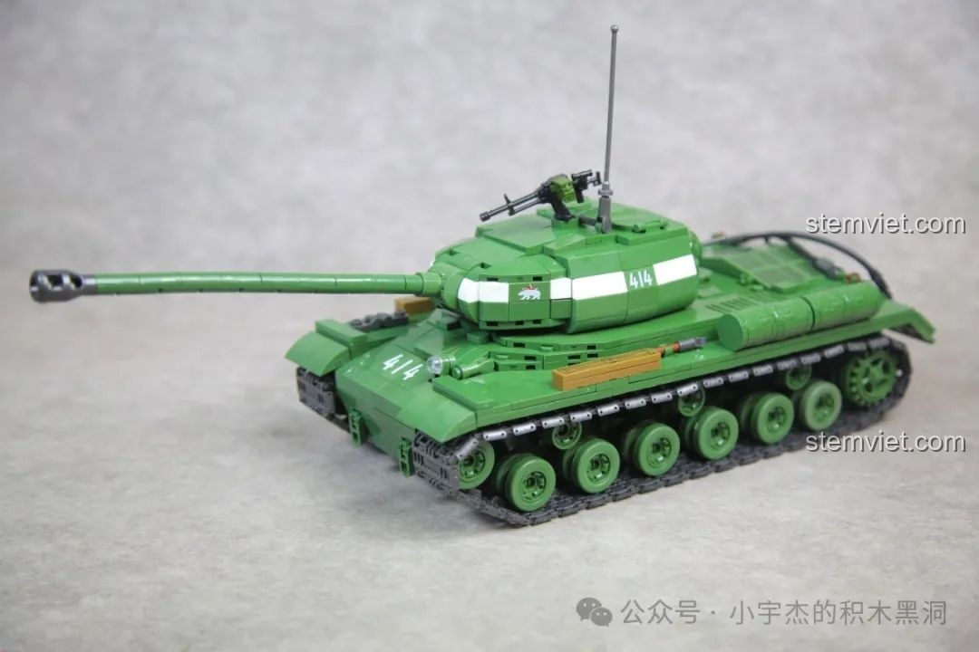 Cận cảnh chi tiết dây cáp kéo bằng cao su mềm ở đuôi xe tăng IS-2 Quan Guan.