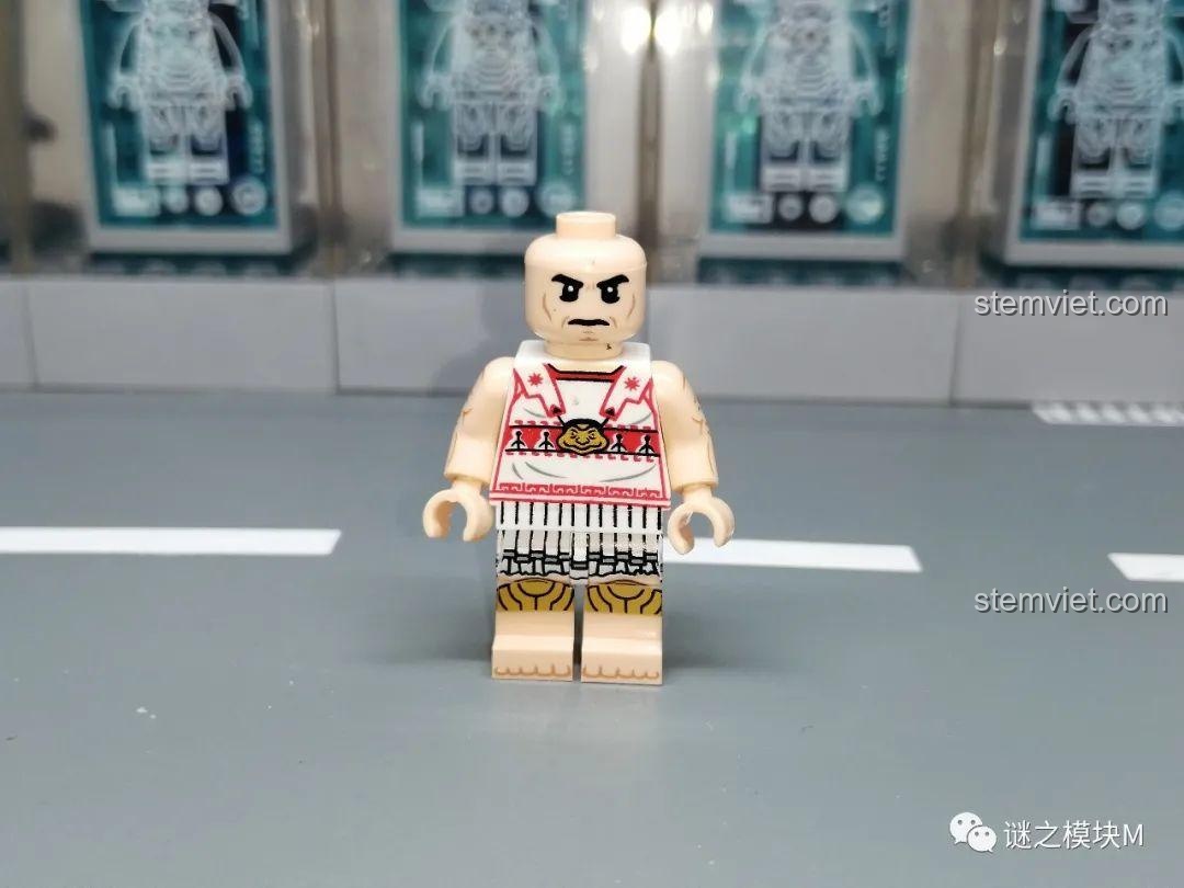 Cận cảnh minifigure lính bộ binh nặng Hy Lạp XINH không đội mũ, khoe chi tiết giáp in. Hiệp sĩ Dòng Đền 0316 xịn giá rẻ.