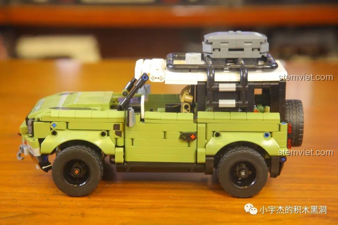 Cơ cấu trục vít điều khiển tời kéo của đồ chơi lắp ghép Xe địa hình Land Rover Defender SY Block.