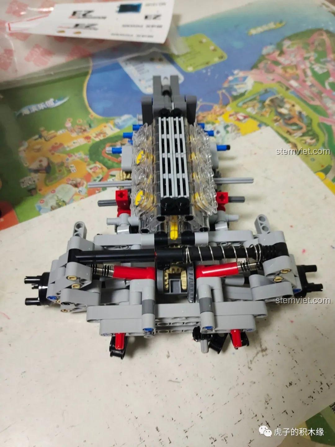 Hệ thống giảm xóc mạnh mẽ của bộ khối lắp ghép Cỗ máy tốc độ Koenigsegg One:1.