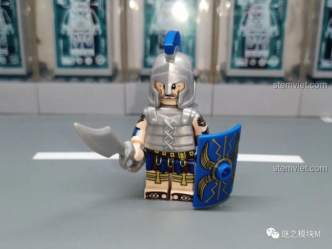 Minifigure binh lính La Mã từ bộ XINH, cầm kiếm và khiên, đội mũ sắt. Hiệp sĩ Dòng Đền 0316 xịn giá rẻ.