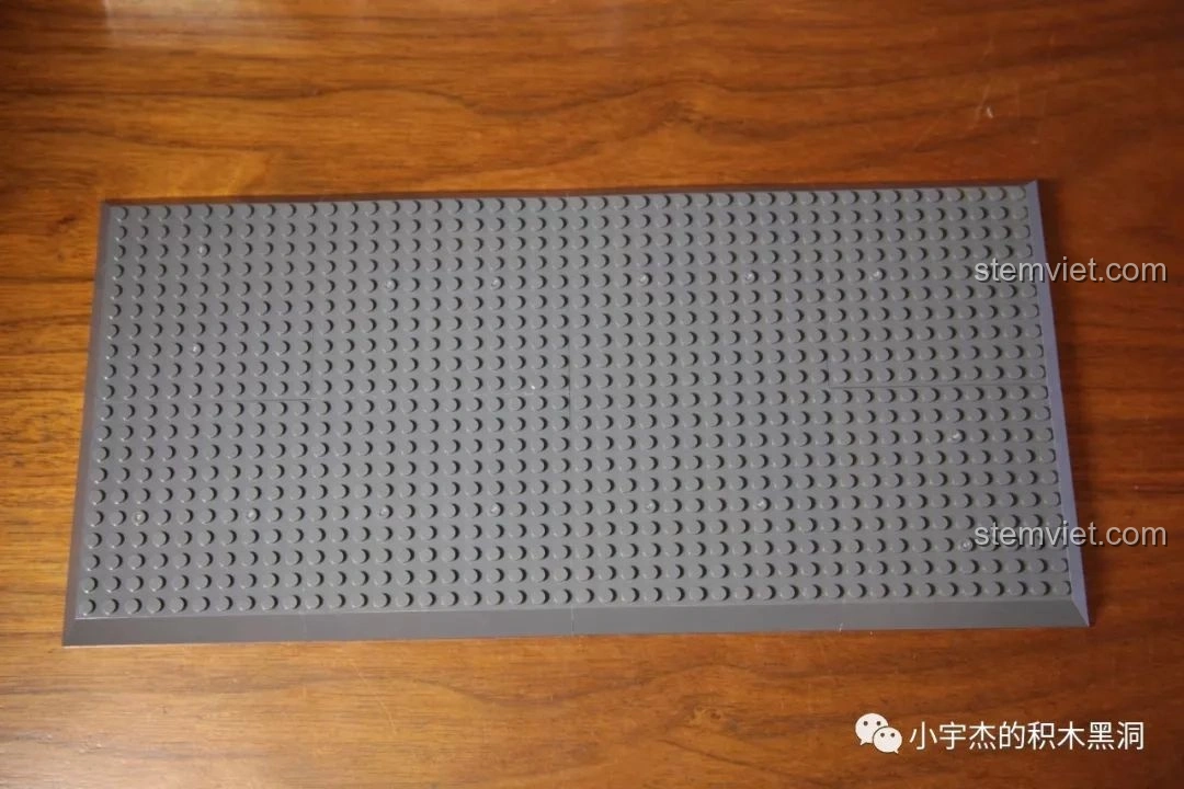 Tấm đế phẳng và chắc chắn của bộ lắp ráp WANGE 4219 Cầu Tháp Luân Đôn.