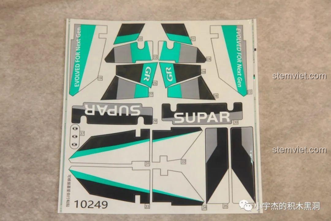 Tờ decal trong suốt với các họa tiết xe đua cho mô hình K Box 10249 Toyota Supra.