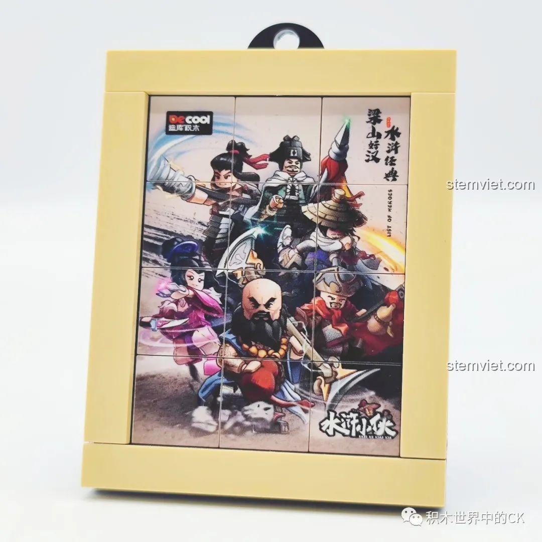 Tấm ghép hình bonus đi kèm bộ đồ chơi lắp ráp Decool Thủy Hử Tiểu Hiệp, hình ảnh các anh hùng Lương Sơn.