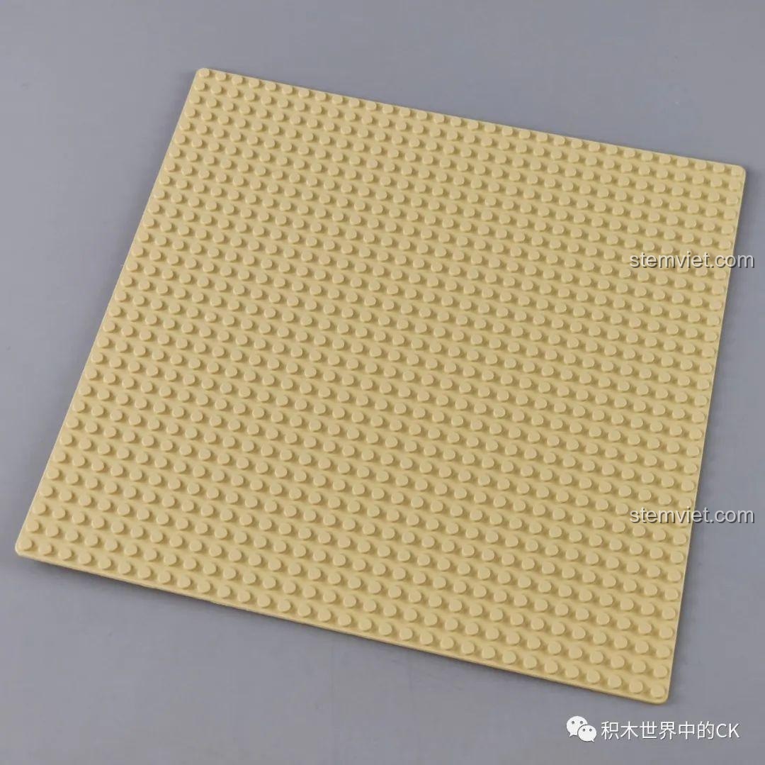 Tấm đế lớn màu be của bộ đồ chơi xây dựng Cửa hàng cổ kiến trúc châu Âu cho bé.