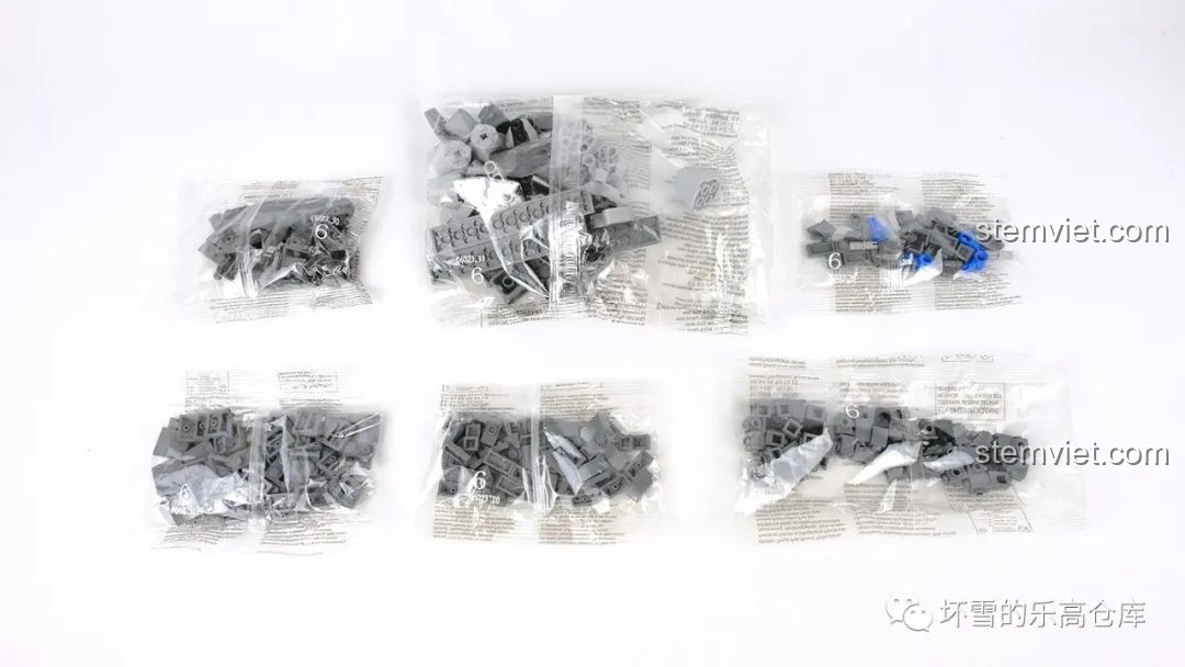 Các túi chi tiết cho bước 5 và 6 của bộ đồ chơi xây dựng Máy bay ném bom AC-130 06023.