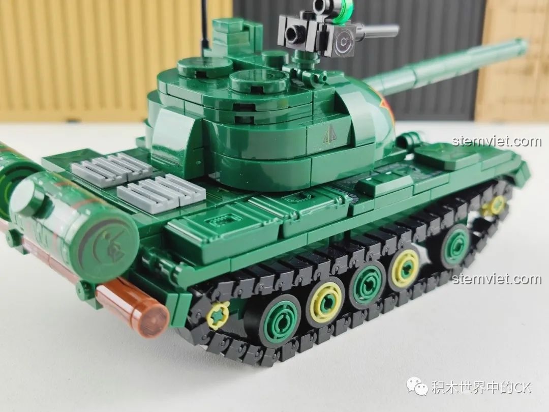 Mô hình xe tăng 99A phiên bản lớn của SEMBO, một lựa chọn khác trong dòng đồ chơi quân sự.