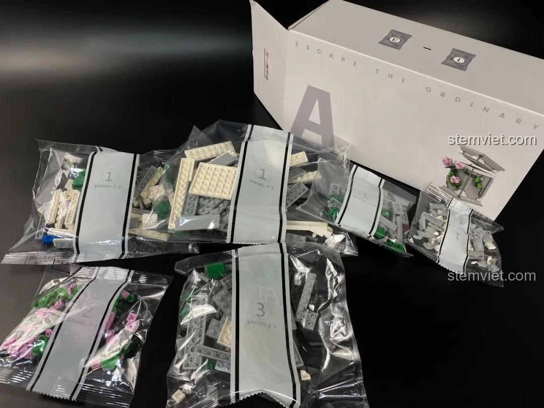 Các túi mảnh ghép được đánh số từ hộp A của đồ chơi mô hình Tượng Thần Tình Yêu Cupid DOKI, sẵn sàng cho quá trình lắp ráp.