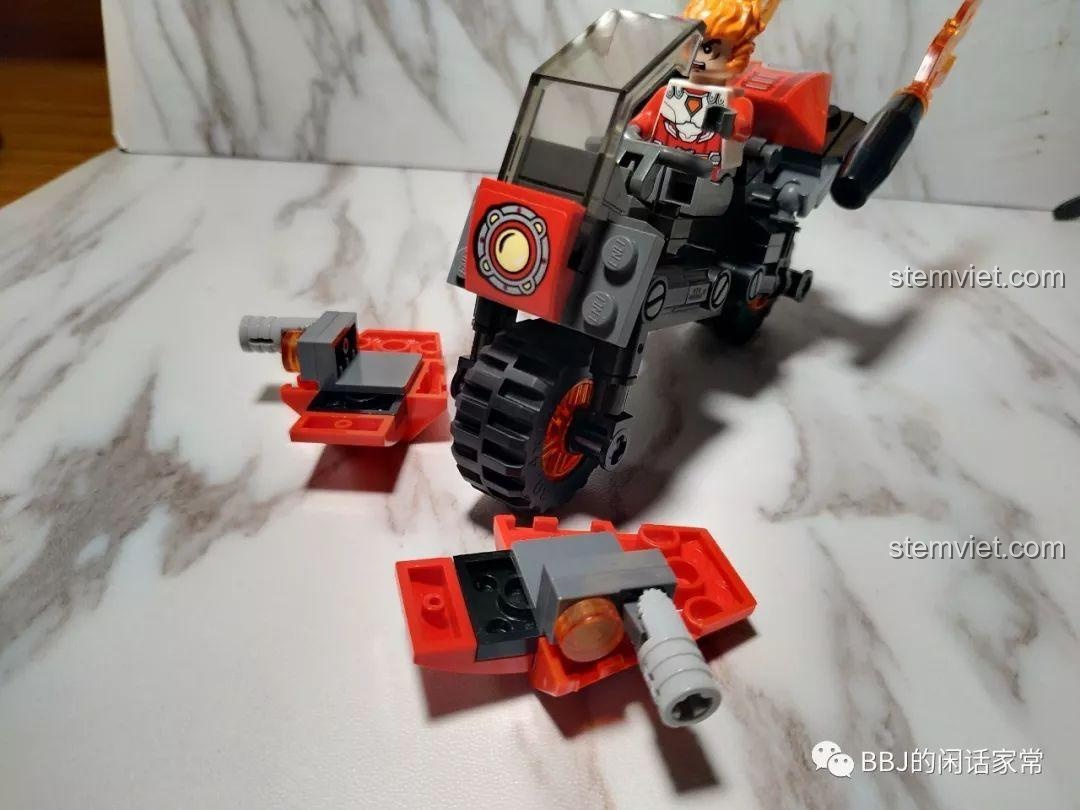 Góc nhìn khác của bộ lắp ráp Enlighten 3401-3 Xe Mô Tô Lửa Chiến Đấu với khả năng điều chỉnh, mang lại trải nghiệm chơi đa dạng.