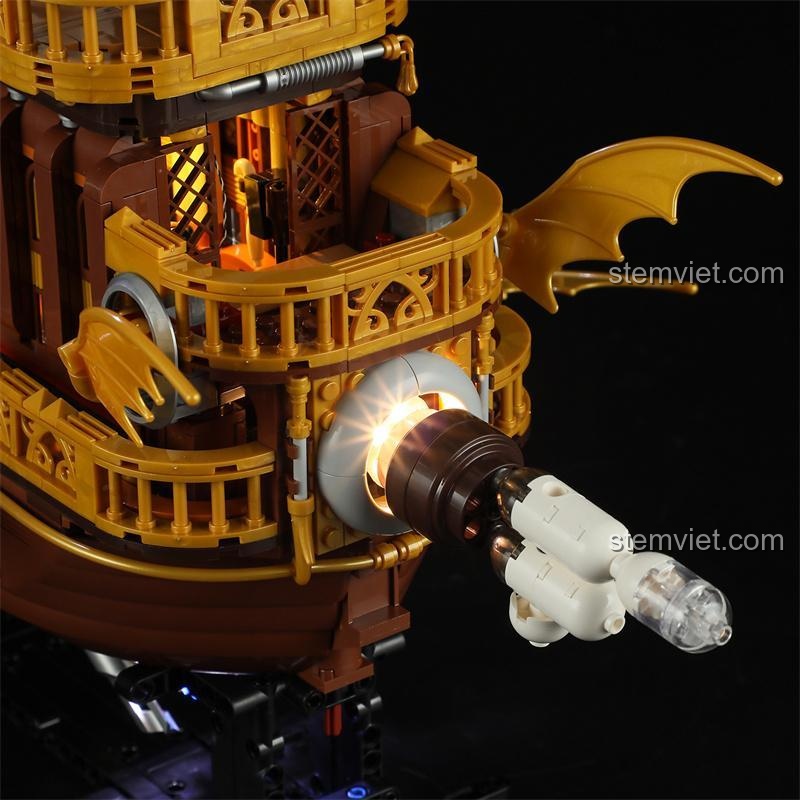 Động cơ phản lực hơi nước với đèn LED của bộ lắp ghép Phi thuyền Steampunk Kẻ Săn Ánh Sáng.