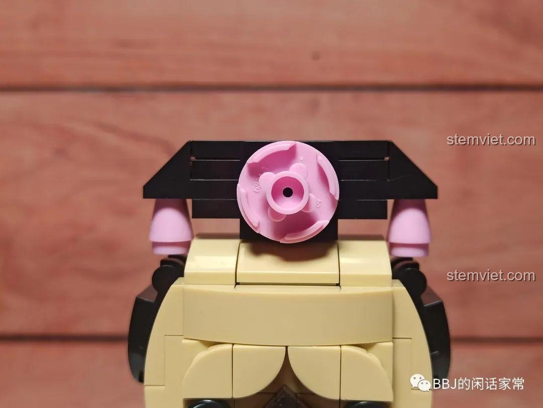 GUDI 52054 Chó Pug Bazhahei Thần Cửa nhìn từ bên hông, đồ chơi mô hình Nhân vật Bazhahei Thần Cửa 52054.