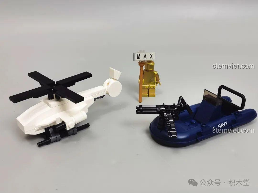 Chi tiết mảnh ghép của bộ lắp ráp Tàu chiến Type 055 GUDI có in logo GUDI sắc nét.