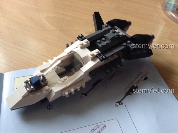 So sánh mảnh ghép GUDI với LEGO®, cho thấy chất lượng và độ tương thích của đồ chơi mô hình GUDI 8614