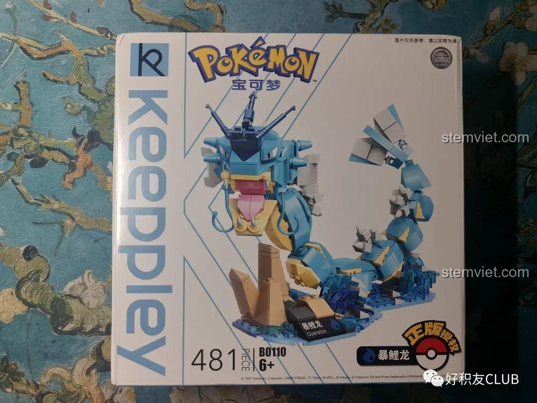 Mặt trước hộp bộ lắp ráp Keeppley B0110 Rồng nước Gyarados, thể hiện hình ảnh mô hình hoàn chỉnh đầy uy lực và logo Pokémon.