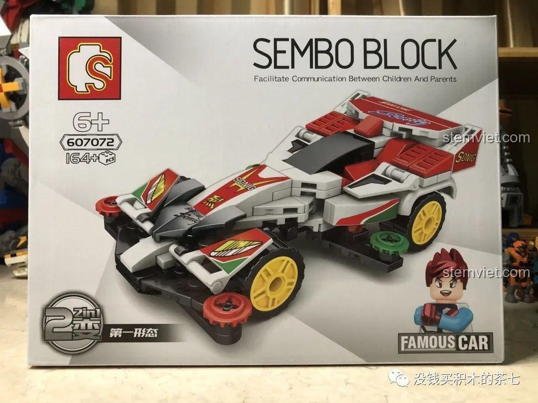 Cận cảnh hộp đồ chơi lắp ráp Sembo 607072 Hurricane Sonic, một mẫu xe đua biến hình robot.