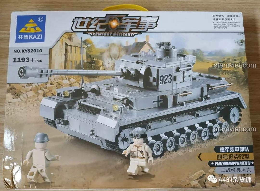 Mặt trước hộp bộ lắp ráp Xe tăng Đức Panzer IV F2 KAZI KY82010, hiển thị mô hình hoàn chỉnh và 2 minifigures.