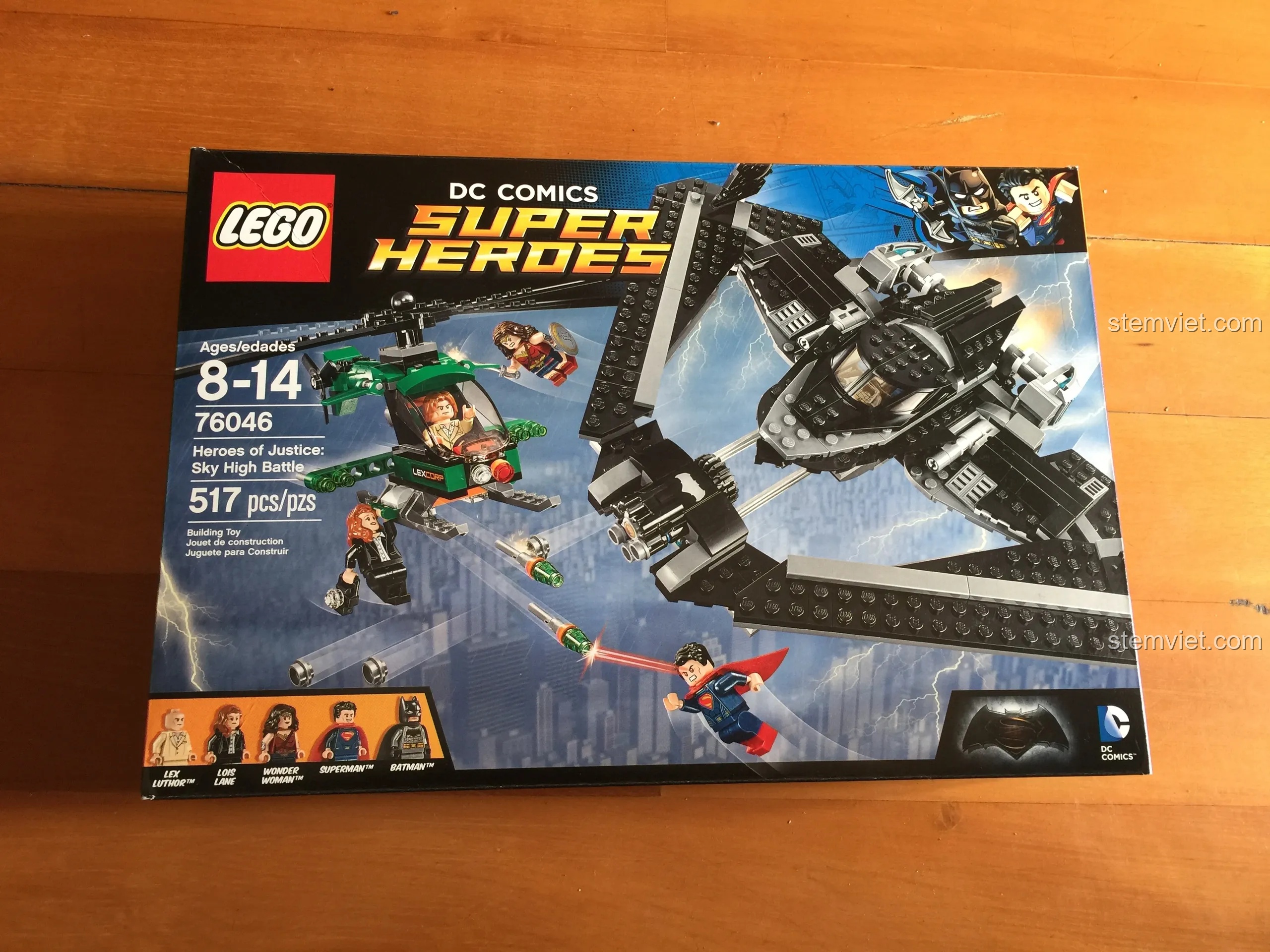 Hộp bộ LEGO DC Comics Super Heroes 76046 Heroes of Justice: Sky High Battle, cho thấy sự đa dạng trong sở thích lắp ráp.