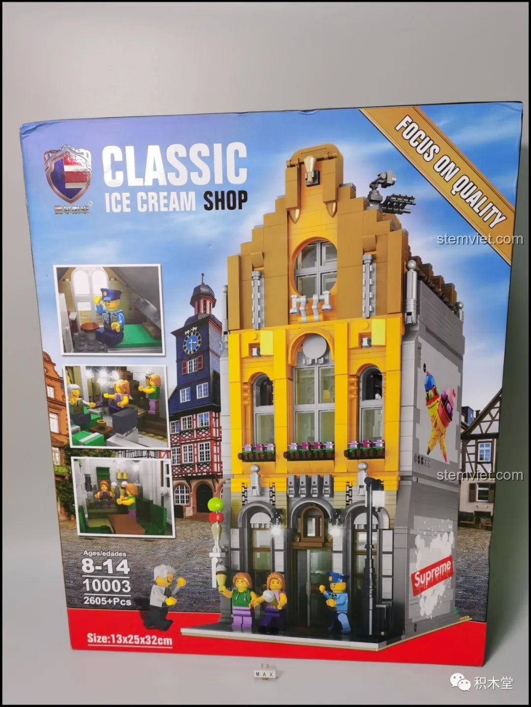 Mặt trước hộp bộ lắp ráp Tòa nhà phố Cửa hàng Kem Leier 10003, hiển thị mô hình hoàn chỉnh và số lượng 2605 mảnh ghép.