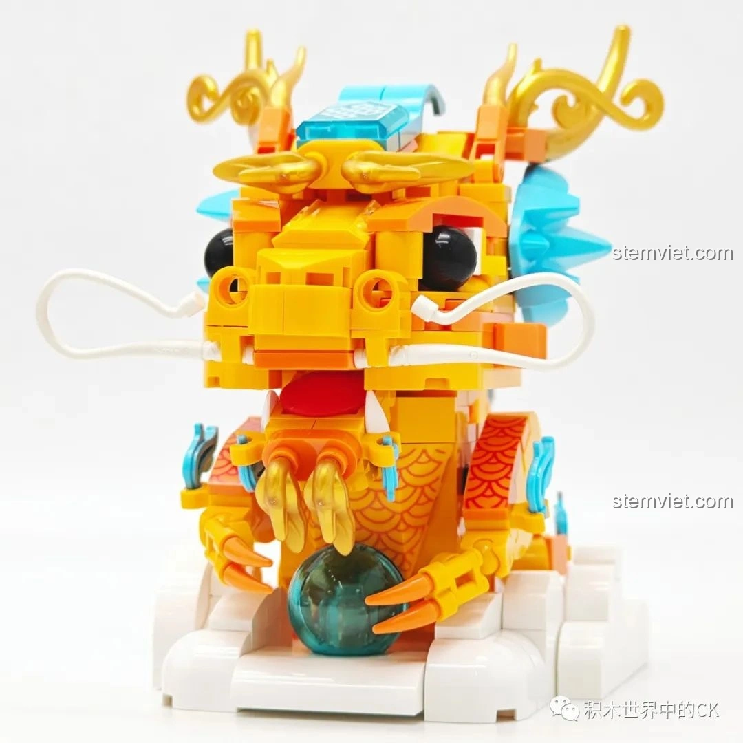 Chi tiết phần đuôi của mô hình Lucky Dragon trong Bộ sưu tập Sơn Hải Kinh JAKI.