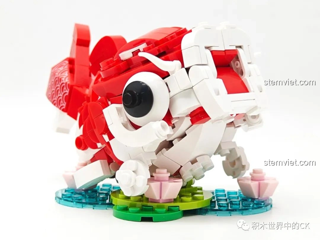 Mô hình Lucky Lion (Sư Tử May Mắn) đã hoàn thiện, màu đỏ chủ đạo.