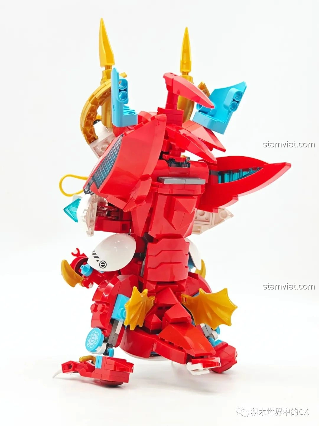 Mô hình Rồng Cơ Giáp Xích Diễm JAKI JK5138 đã hoàn thiện, nhìn từ phía sau.