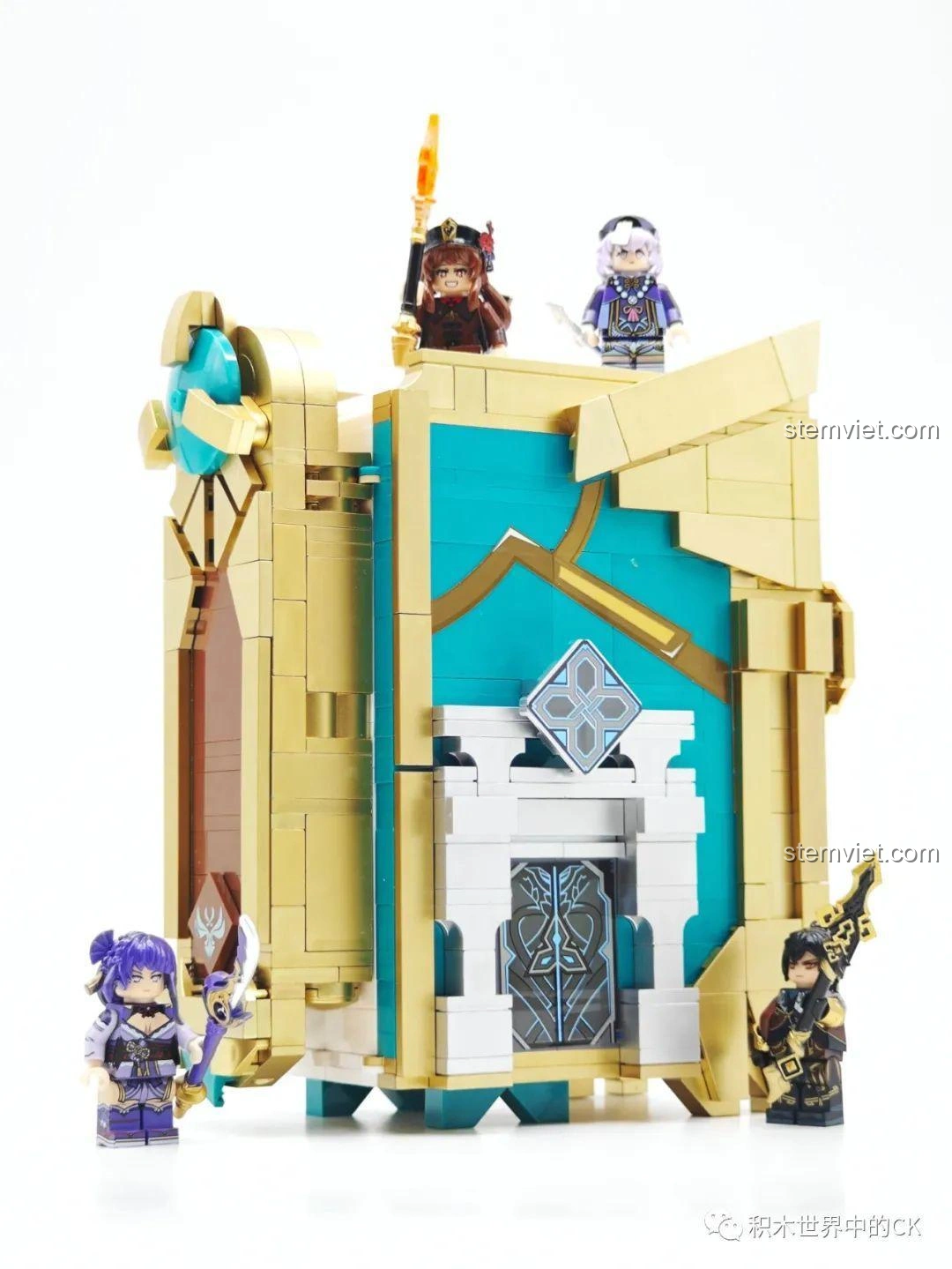 Mô hình JIESTAR 58102 Sách Thiên Không mở ra, trưng bày cùng các nhân vật Genshin Impact.