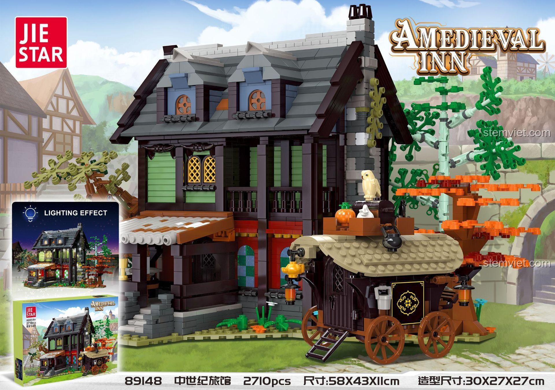 Ảnh hộp của bộ lắp ghép Quán Trọ Trung Cổ JIESTAR 89148, hiển thị mô hình trong bối cảnh làng mạc thời trung cổ và thông tin về hiệu ứng đèn LED, số chi tiết 2710.