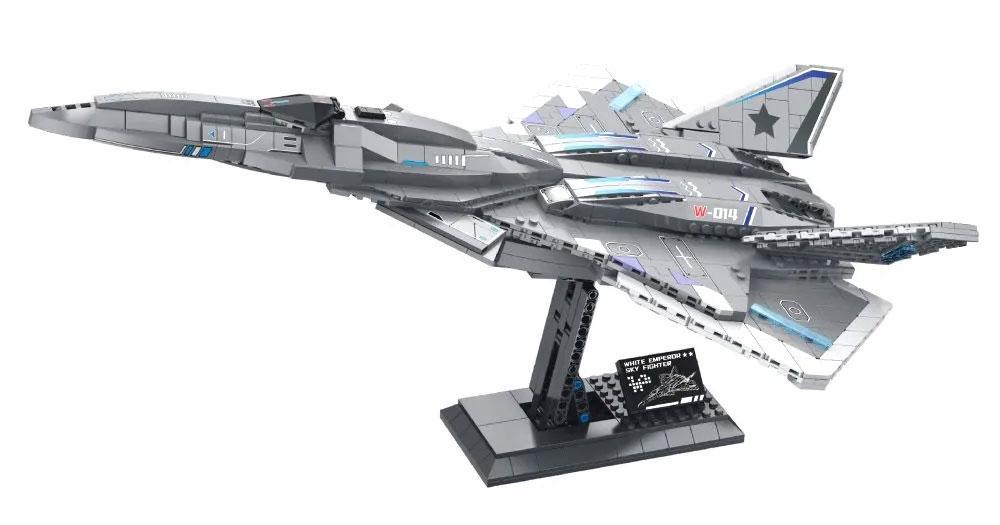 Mô hình bộ lắp ráp Máy Bay Chiến Đấu Không Gian Bạch Đế JIESTAR FF41014 với thiết kế tàng hình ấn tượng, dành cho con trai 8 tuổi.
