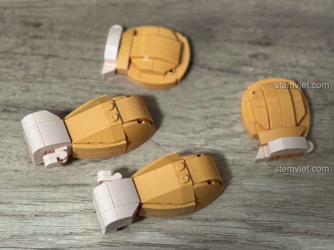 Các chi tiết tay và chân của mô hình Kaido KD99002-3 Thú Cưng Để Bàn: Đười Ươi Thông Minh đã được lắp ráp riêng biệt.