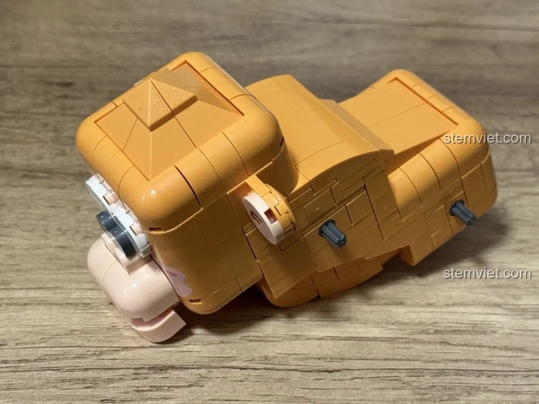 Phần thân của mô hình Kaido KD99002-3 Thú Cưng Để Bàn: Đười Ươi Thông Minh đã hoàn thành, sẵn sàng cho các chi tiết khác.