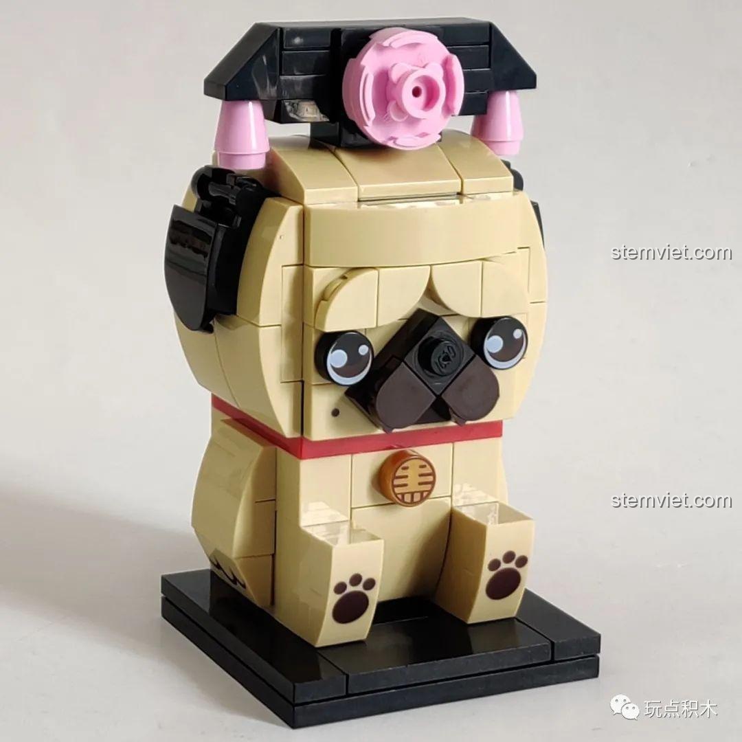 Tiến độ lắp ráp mô hình GUDI Ba Trát Hắc 52055, phần trang phục và micro đã được lắp.