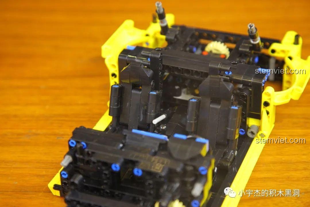 Lắp ráp phần ghế ngồi và nội thất cho mô hình xe Chevrolet Camaro 8617.