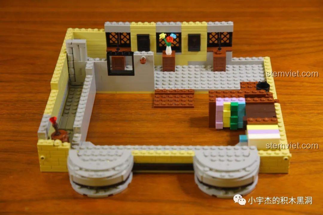 Quá trình lắp ráp nội thất tầng 2 của Cửa hàng Đũa phép Ollivanders 16038.