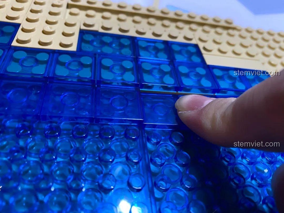 Một điểm yếu trong thiết kế của bộ UrGe 30101, cần gia cố thêm một mảnh ghép để tăng độ vững chắc.